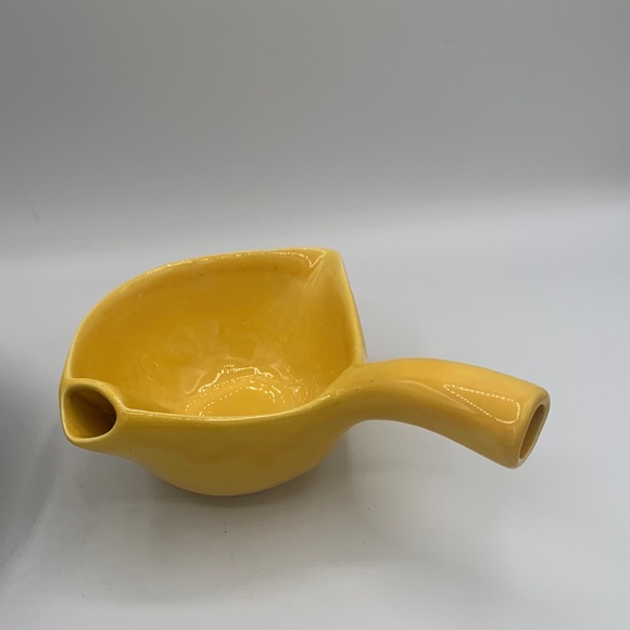 MCM Cardinal China Company Gravy dish(?) - Picture 1 of 6